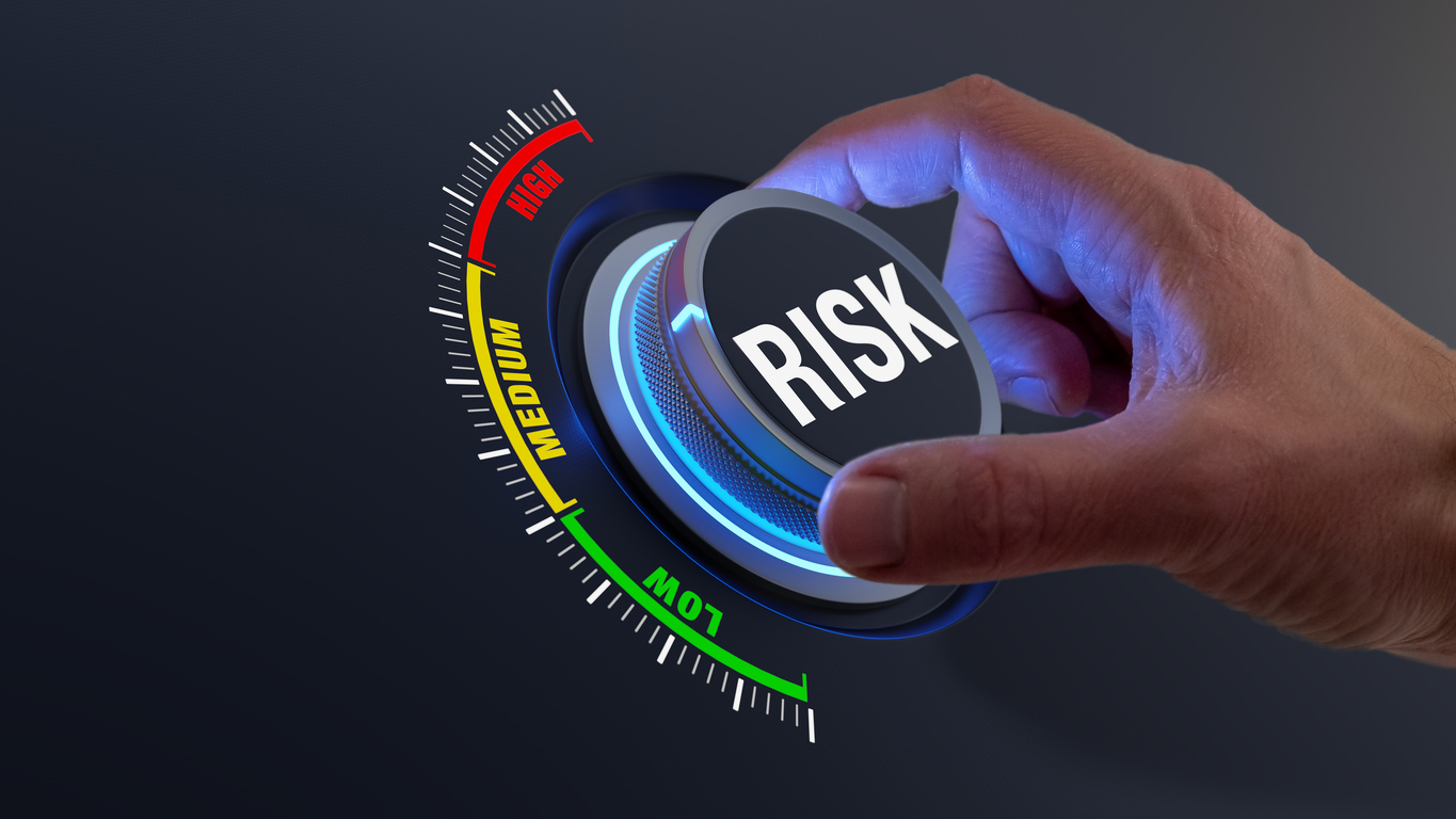 "Reduce supply chain risk mid-size manufacturer playbook 2026"